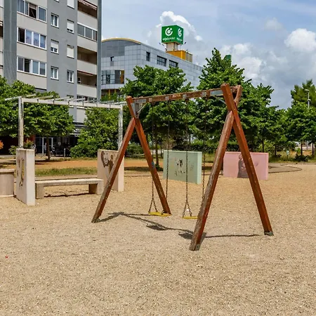 Amarena With Free Private Parking Appartement *