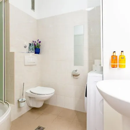 Amarena With Parking Apartment Zadar