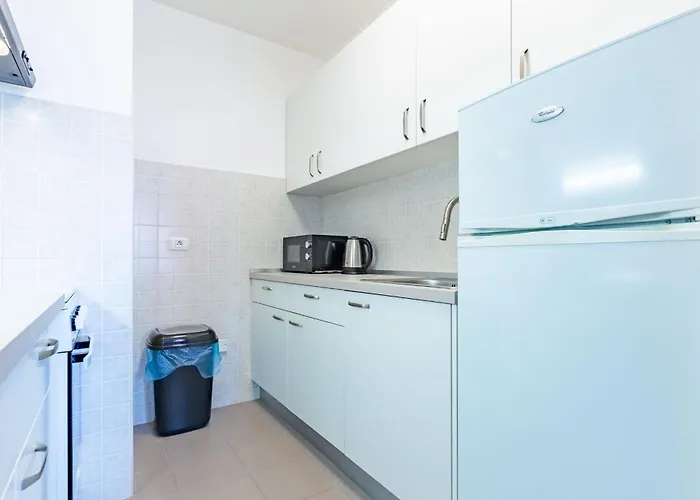 Daire Amarena With Free Private Parking *