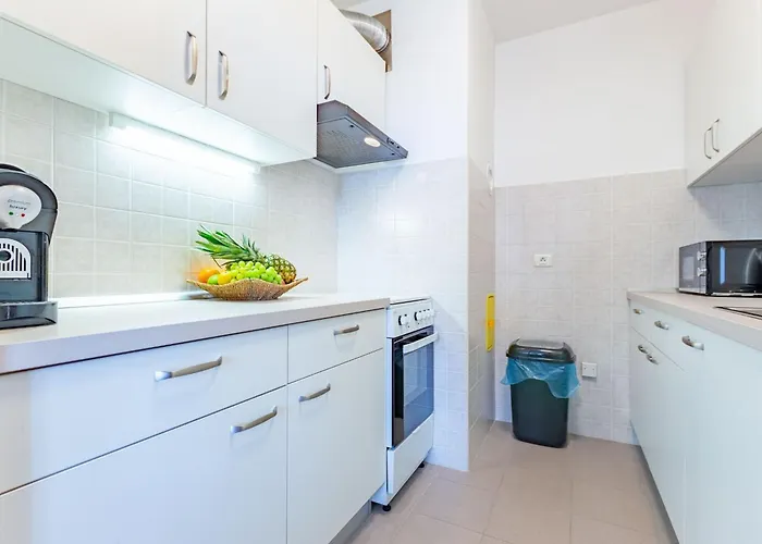 Daire Amarena With Free Private Parking