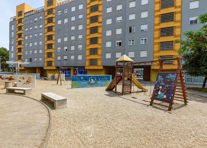 アパート Amarena With Free Private Parking ザダル